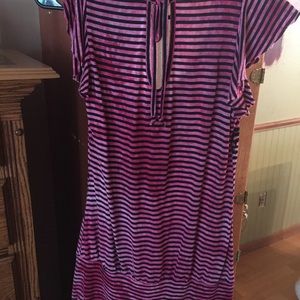 Vanity Tops - EUC Pink and Black striped Top Vanity Tops - EUC Pink and Black striped Top